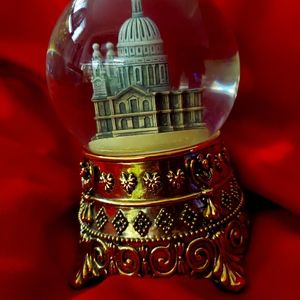 Mary Poppins "Feed the Birds" musical snow globe